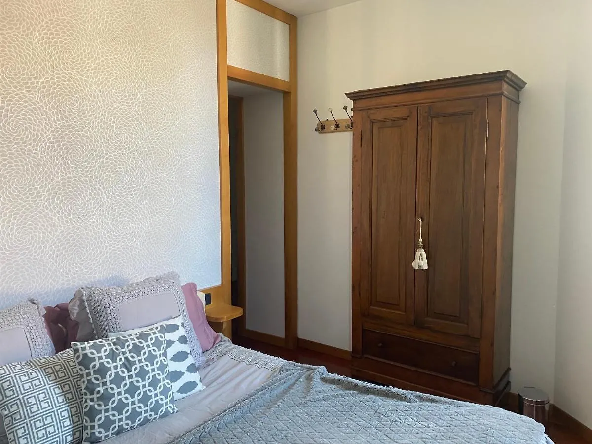 B&B Villa Le Rondini Castronno Bed & Breakfast