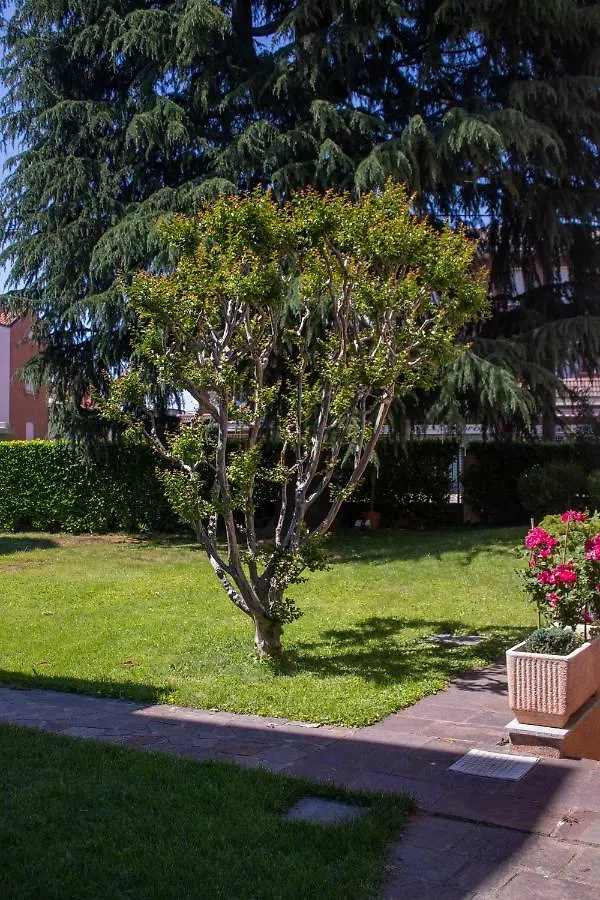 Bed & Breakfast B&B Villa Le Rondini Castronno