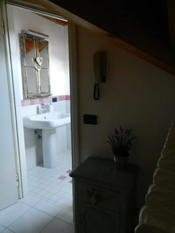 B&B Villa Le Rondini Castronno